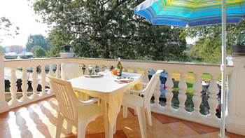 Apartment with double bed and private terrace for 2 persons, 7