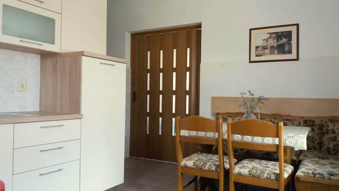One-bedroom apartment for 2 persons, WiFi, parking, garden, 4