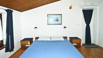 Lovely room with private balcony and sea view for two, parking, 7