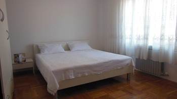 Spacious apartment for 8 persons in Pula, private terrace, pool, 7