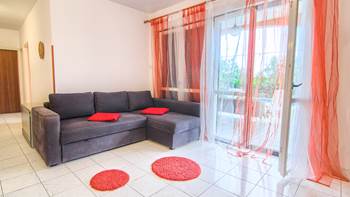 Sweet and lovely apartment with outdoor pool for 5 persons, 4