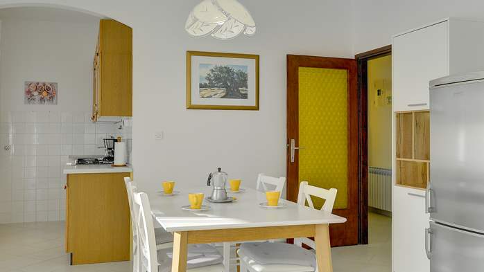 Two bedrooms in apartment for 4-5 persons with private terrace, 6