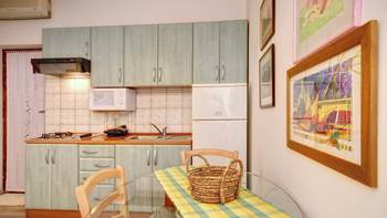 Comfortable apartment for 4 people in Pula,free WiFi, shared pool, 4