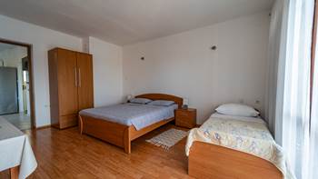 Apartment in ruhiger Lage mit Blick auf den gemeinsamen Außenpool, 7