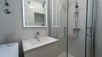 Apartment in ruhiger Lage mit Blick auf den gemeinsamen Außenpool, 10