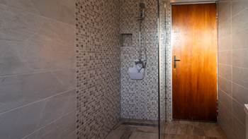 Große 3-Zimmer-Wohnung für 8 Personen, Balkon, Gemeinschaftspool, 14