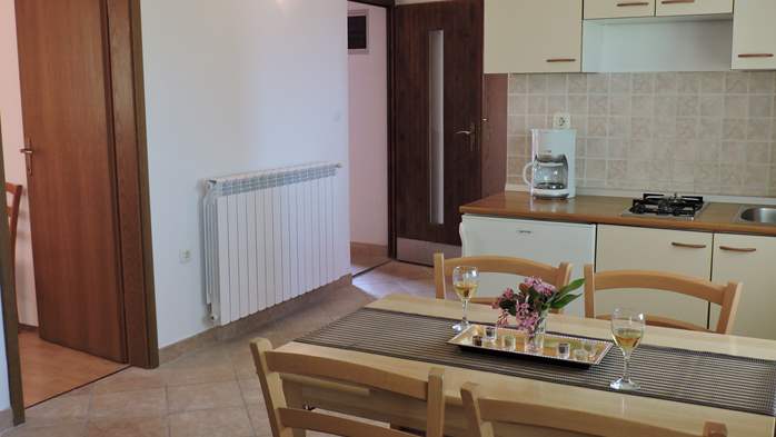 Apartment for 5 persons with two bedrooms, shared pool, terrace, 1