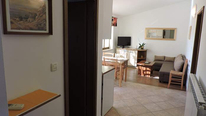 Apartment for 5 persons with two bedrooms, shared pool, terrace, 3