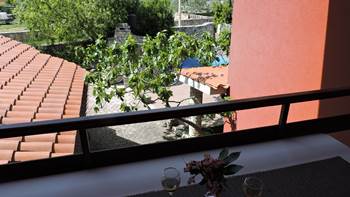 Apartment for 5 persons with two bedrooms, shared pool, terrace, 9