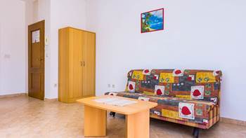 Simply furnished apartment for 4 persons with private balcony, 4