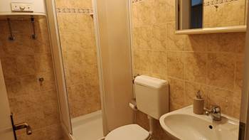 Simply furnished apartment for 4 persons with private balcony, 7
