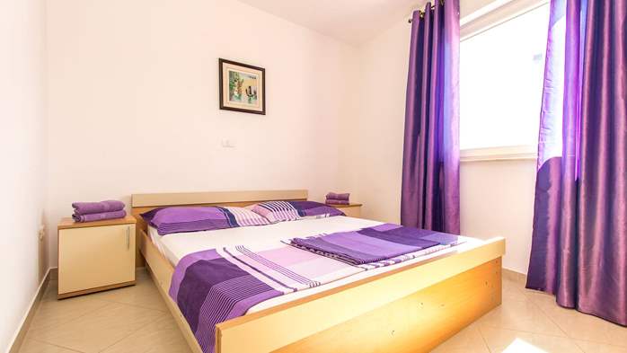 Comfortable apartment in Medulin for 5 persons, private balcony, 5