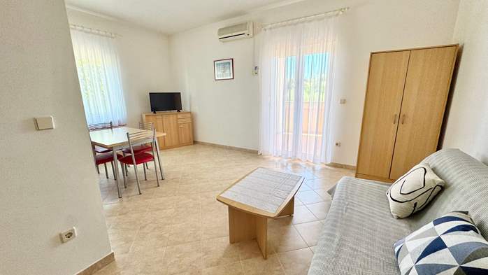 Komfortable Ferienwohnung in Medulin für 4 Personen, Klimaanlage, 2