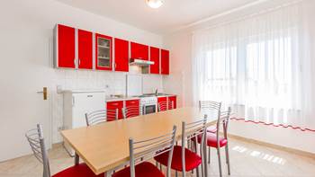 Big apartment for 8 persons with three bedrooms and two bathrooms, 2