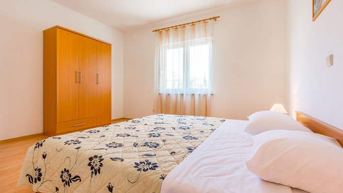 Große Ferienwohnung für 8 Personen mit 3 SZ und 2 Bädern, 8