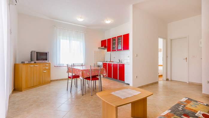 Apartment für 4 Personen, Haustiere erlaubt, Klimaanlage, WLAN, 3