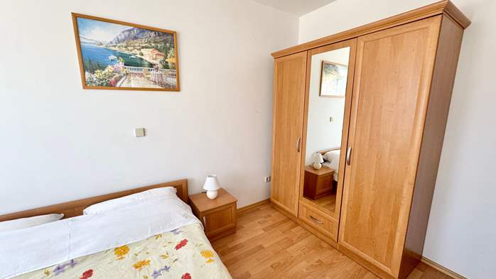 Geräumiges Apartment mit 2 SZ für 6 Personen im 2. Stock, 12