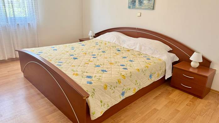 Geräumiges Apartment mit 2 SZ für 6 Personen im 2. Stock, 9