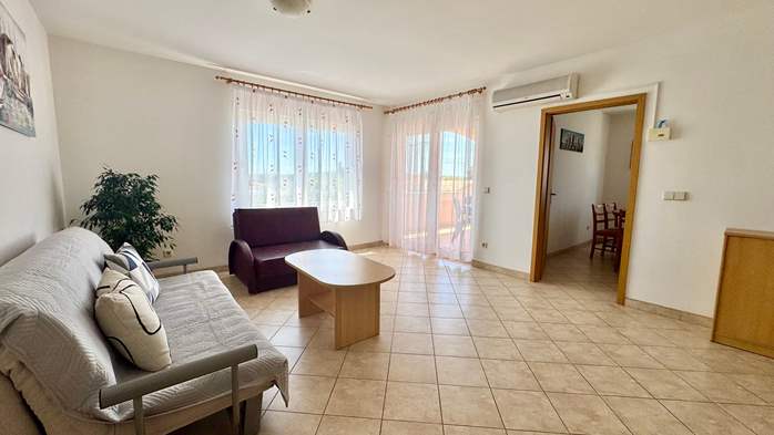 Geräumiges Apartment mit 2 SZ für 6 Personen im 2. Stock, 2