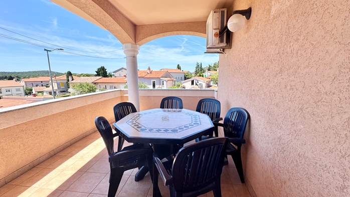 Geräumiges Apartment mit 2 SZ für 6 Personen im 2. Stock, 15