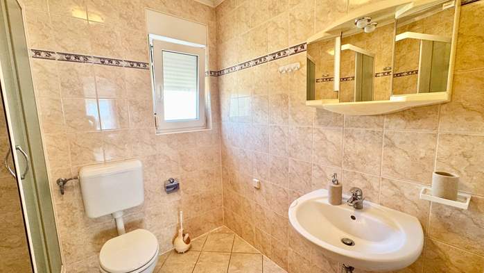 Geräumiges Apartment mit 2 SZ für 6 Personen im 2. Stock, 13