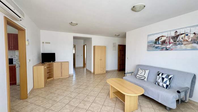 Geräumiges Apartment mit 2 SZ für 6 Personen im 2. Stock, 3