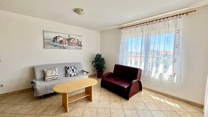 Geräumiges Apartment mit 2 SZ für 6 Personen im 2. Stock, 1