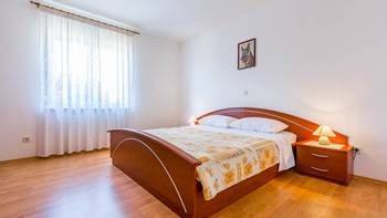 Spacious two-bedroom apartment for 6 persons on the 2nd floor, 8