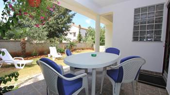 Apartment for 4 persons with private terrace and garden, parking, 11