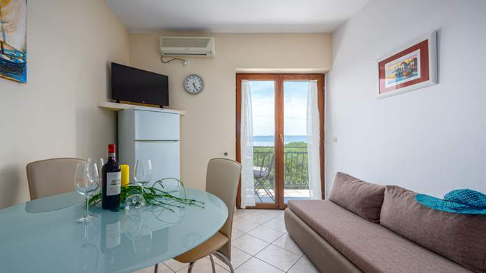 Apartment for 4 persons, on the second floor, sea view balcony, 7