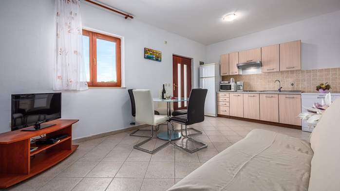 Two bedroom apartment, for 5 persons, with private terrace, WiFi, 3